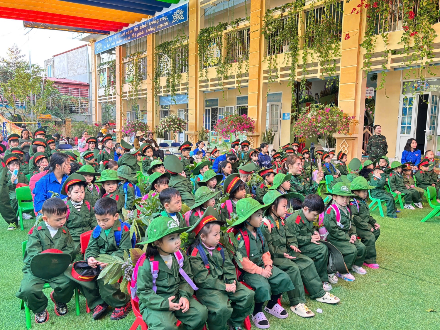 z6150313231682 196e23048356e8822cd4d539869c2083